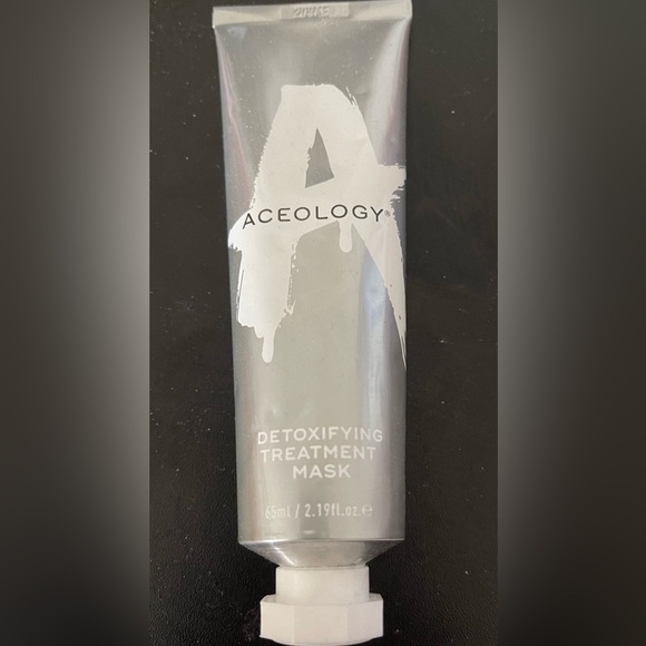 Aceology Detoxifying Mask brand new, never opened or used - Picture 1 of 2